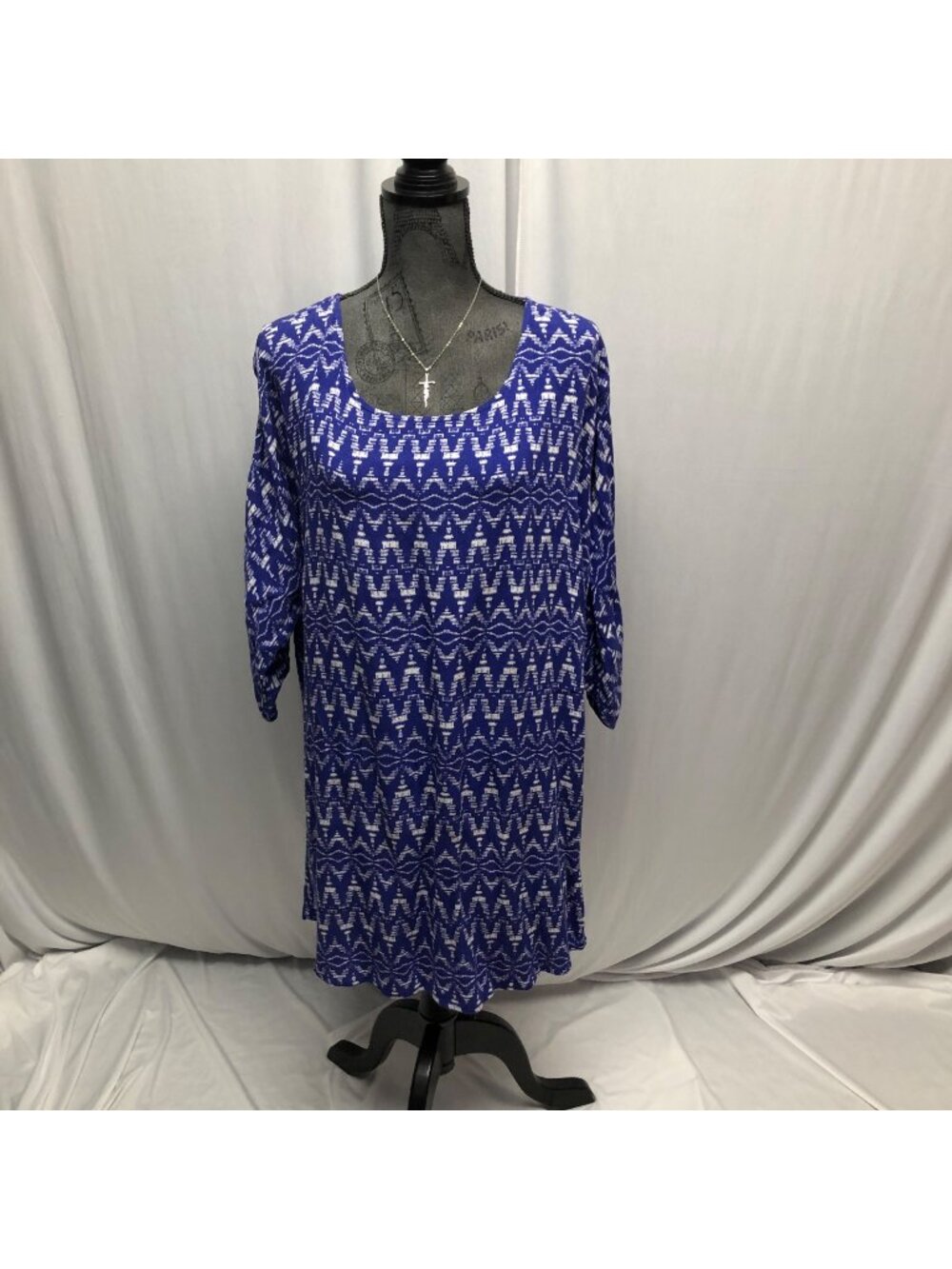 Bobeau Tunic Womens Size Large Blue White Aztec Geometric Lightweight Top Comfy
